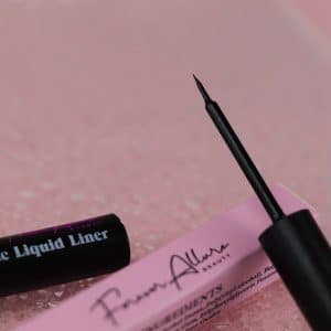 Closeup image of our ultra-last magnetic eyeliner